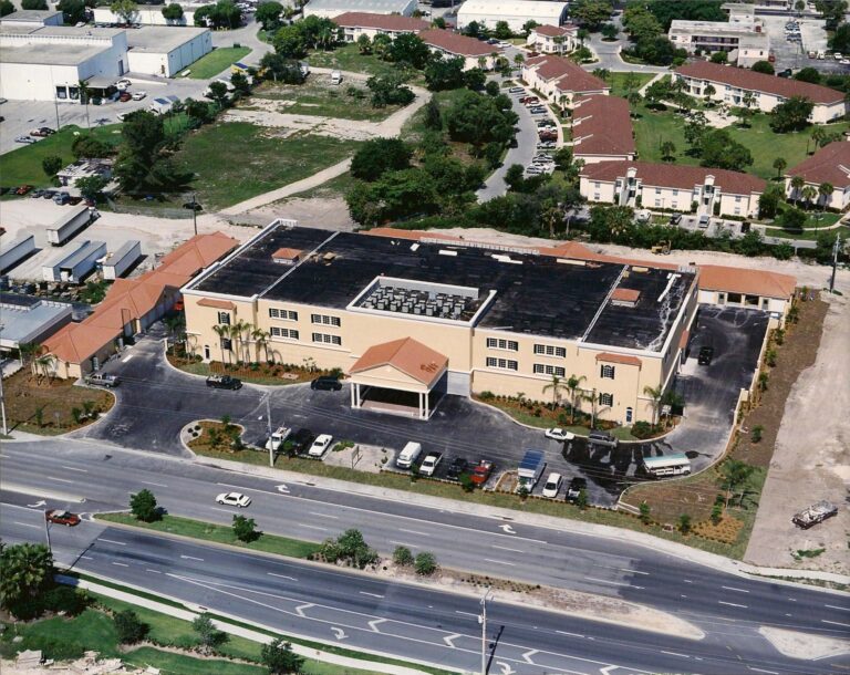 Olde Naples South Self Storage