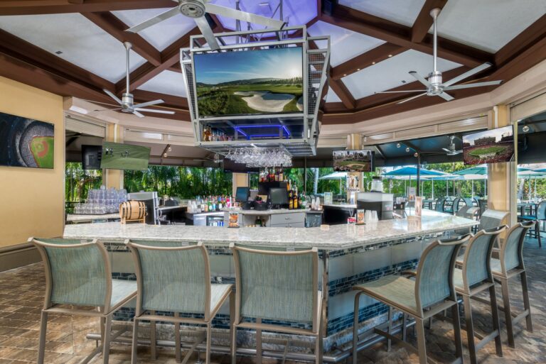 Lely Players Club Outdoor Kitchen and Bar
